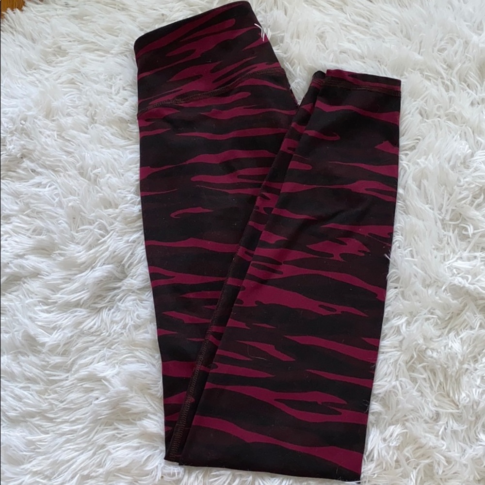Zebra purple leggings